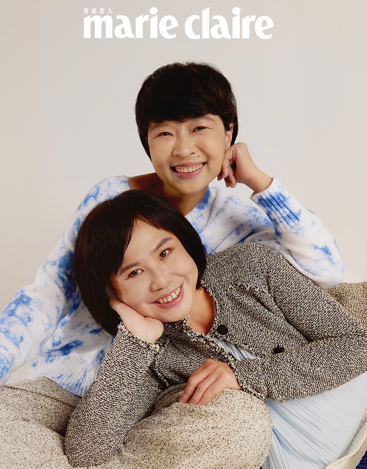 Paulina／渲染針織上衣，Boss；黑白平織西裝褲帶，Club Monaco。連珮如／藍色壓褶洋裝，Boss；黑白針織外套，Rag & Bone。