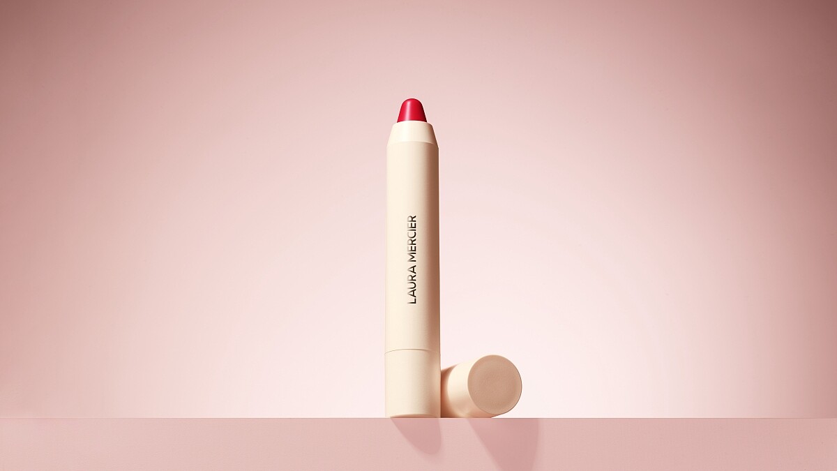 LAURA MERCIER 蘿拉蜜思花漾唇蠟筆情境圖。