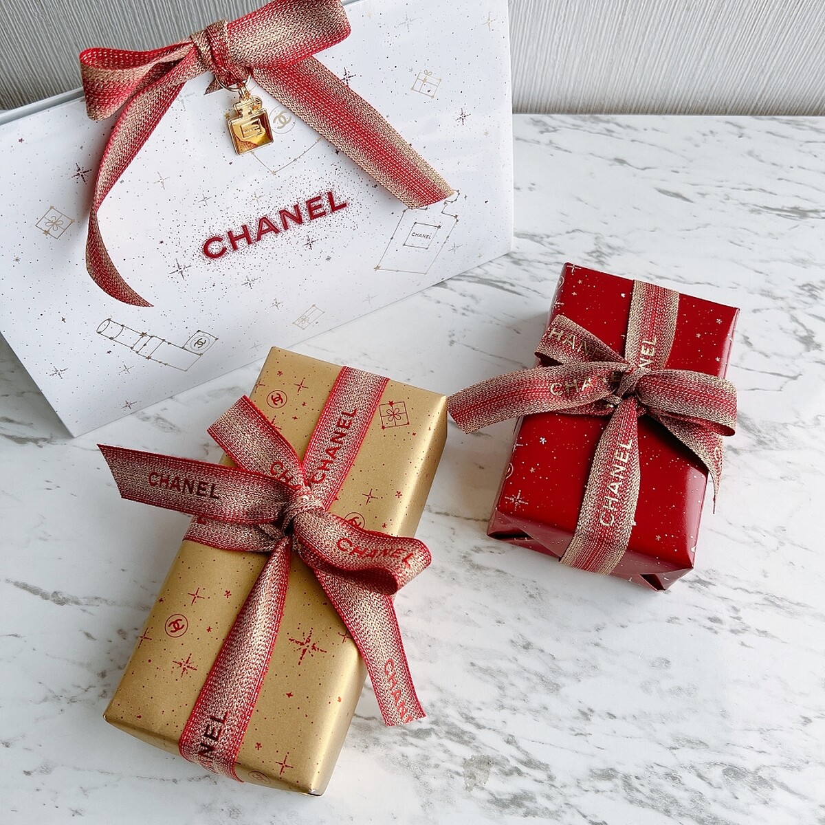CHANEL香奈兒2022聖誕限量包裝。