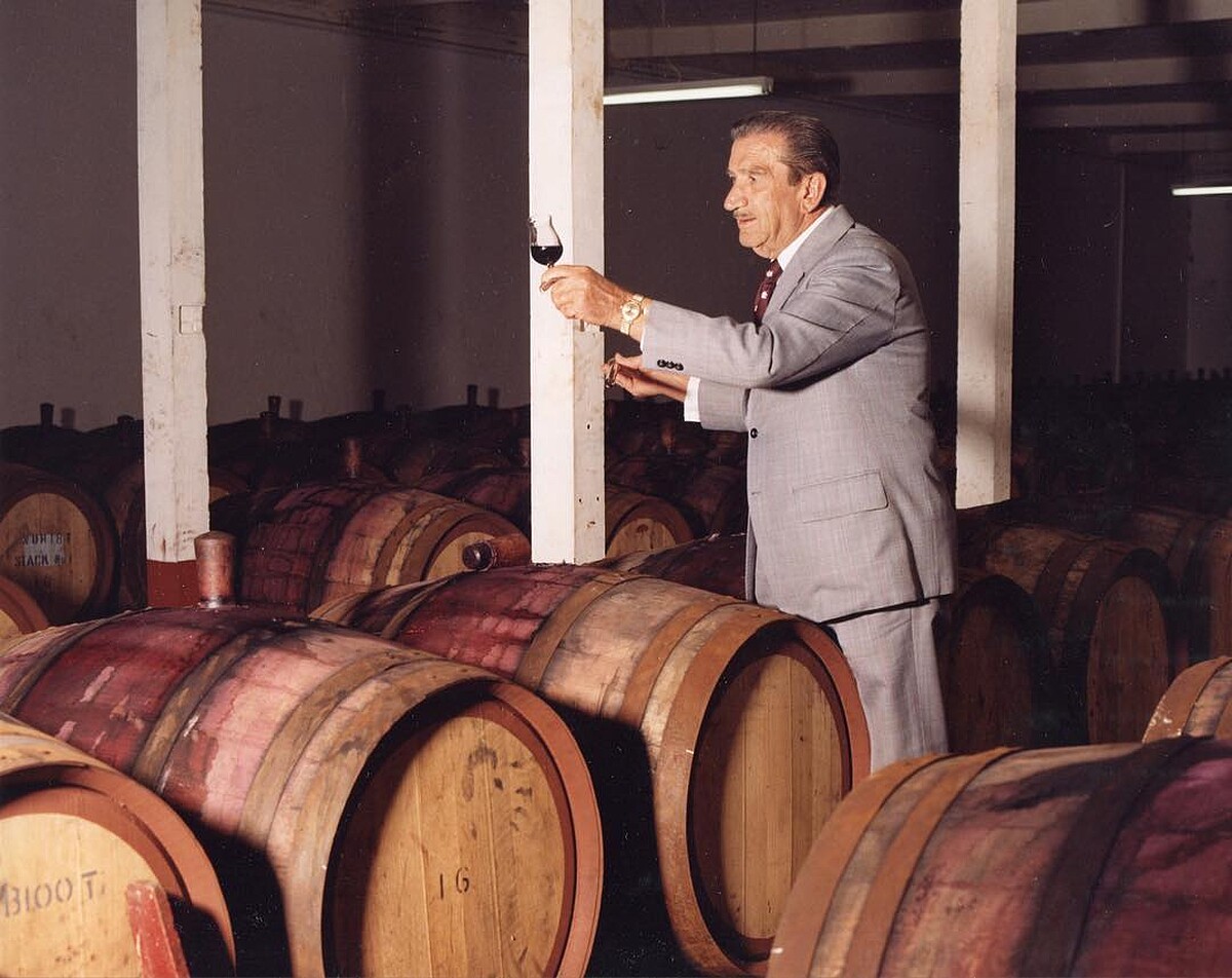 創造出經典「Grange 葛蘭許」的釀酒師 Max Schubert。 