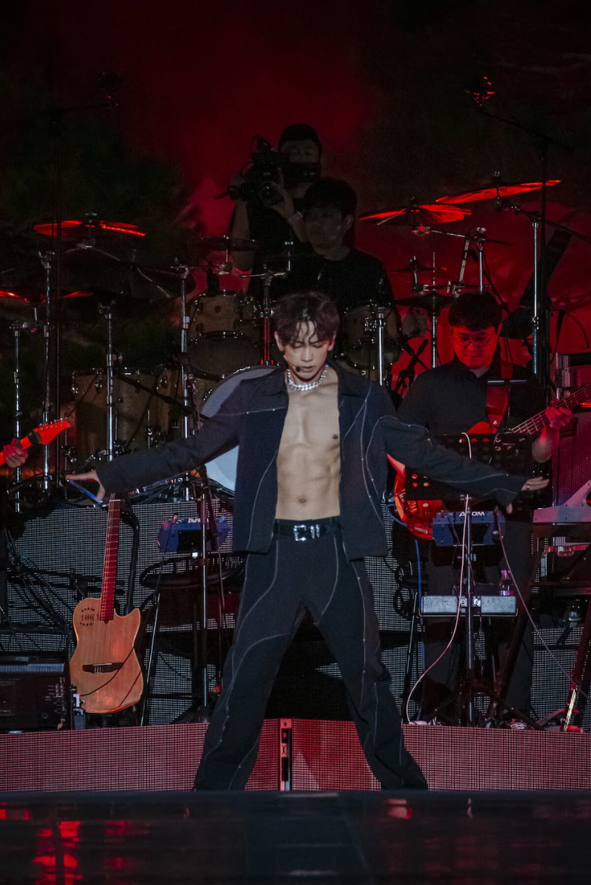 〈Rainism〉是RAIN經典代表作