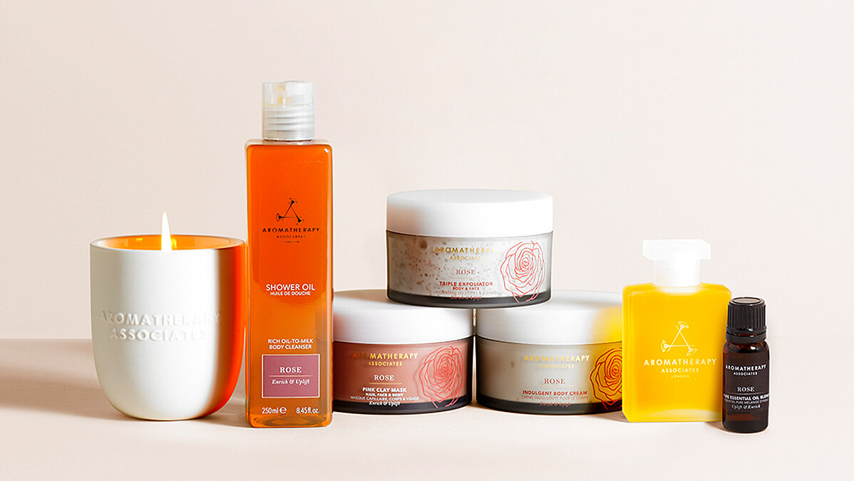 免費體驗AROMATHERAPY ASSOCIATES歡沁玫瑰護手服務，感受「愛」的最大值