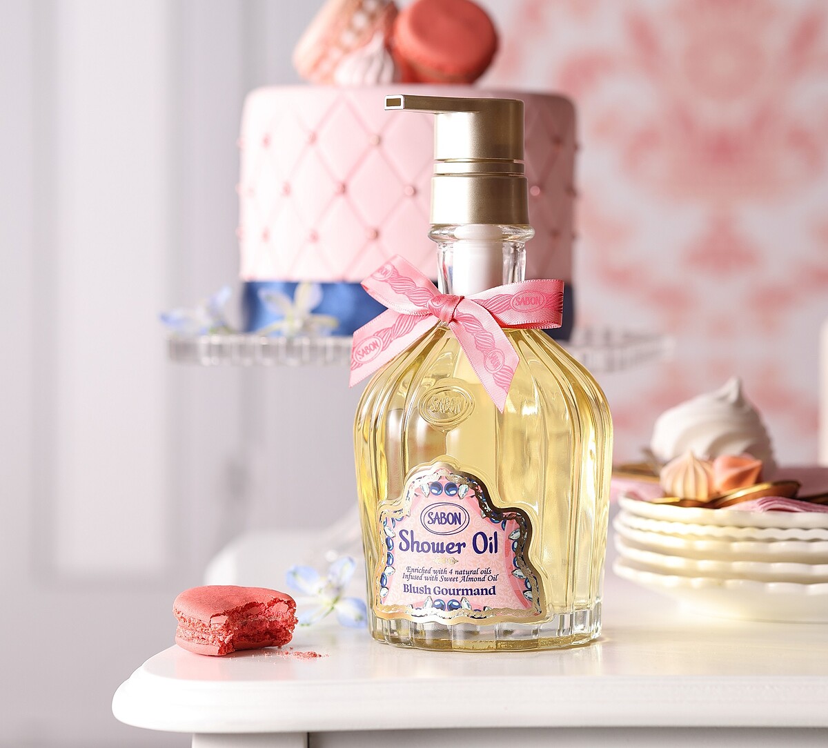 幸福饗宴 沐浴油450ml，NT1,280、300ml，NT980