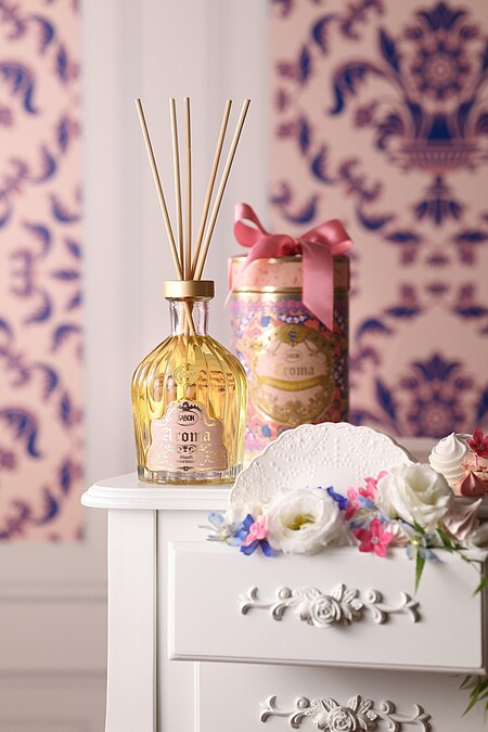 幸福饗宴 薰香組450ml，NT3,280、100ml，NT1,180