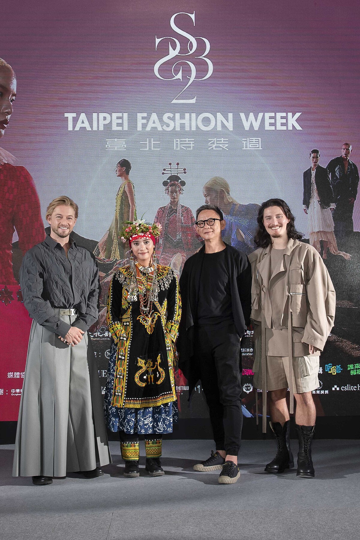斯卡羅導演及演員群們出席「2022臺北時裝週SS23」年度開幕秀