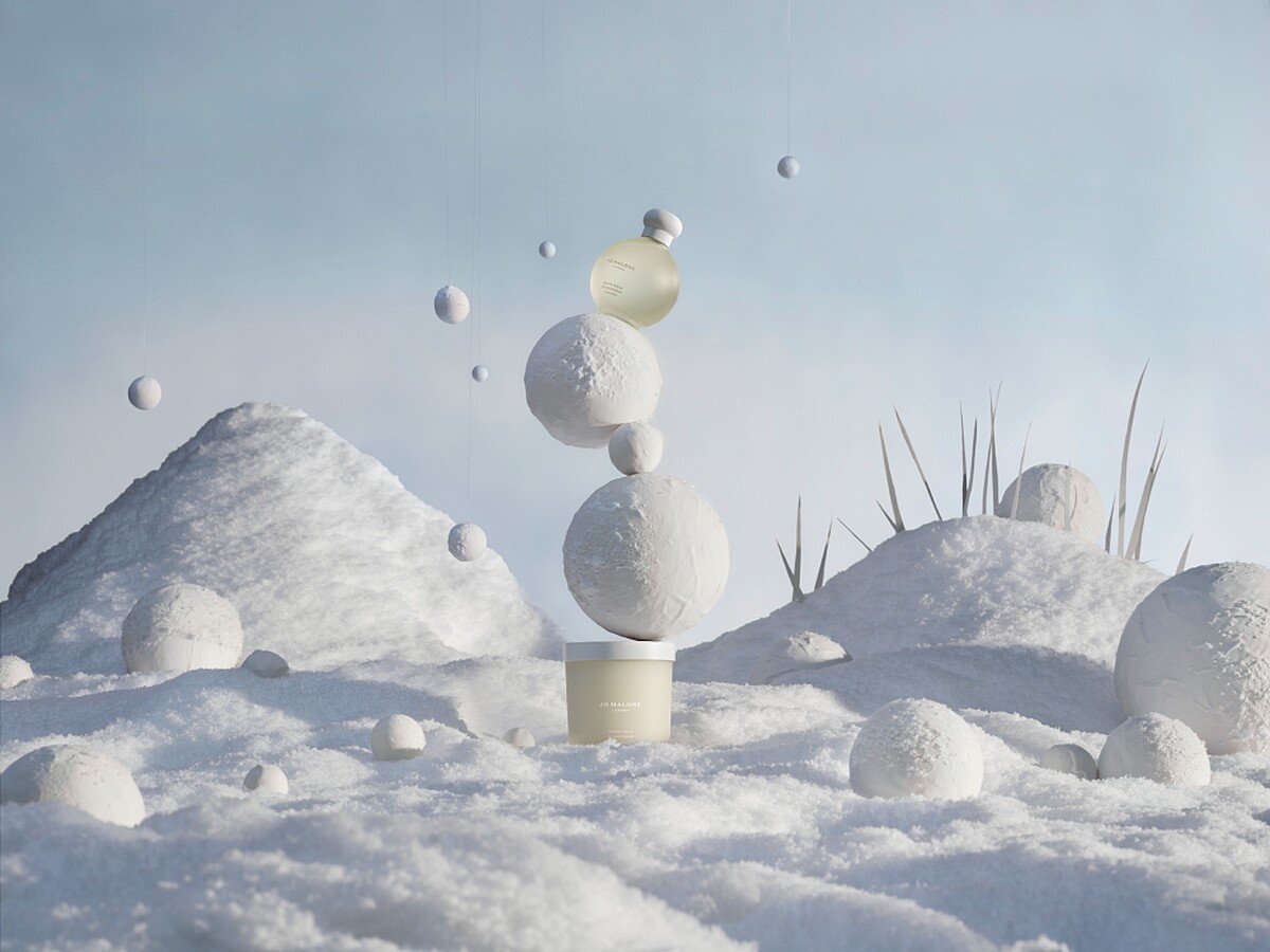 Jo Malone London 2022聖誕白苔與雪花蓮香水100ml，NT5,600、白苔與雪花蓮香氛工藝蠟燭200g，NT2,800