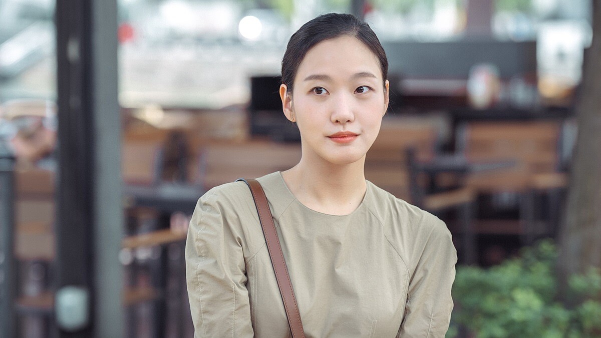 人生沒那麼多「應該變成什麼樣」，活得漂亮的判斷標準，是接受自己的每個樣子