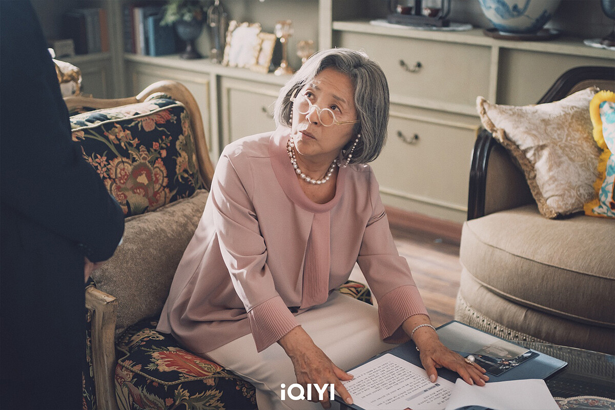 《謝幕》高斗心飾演慈金順.