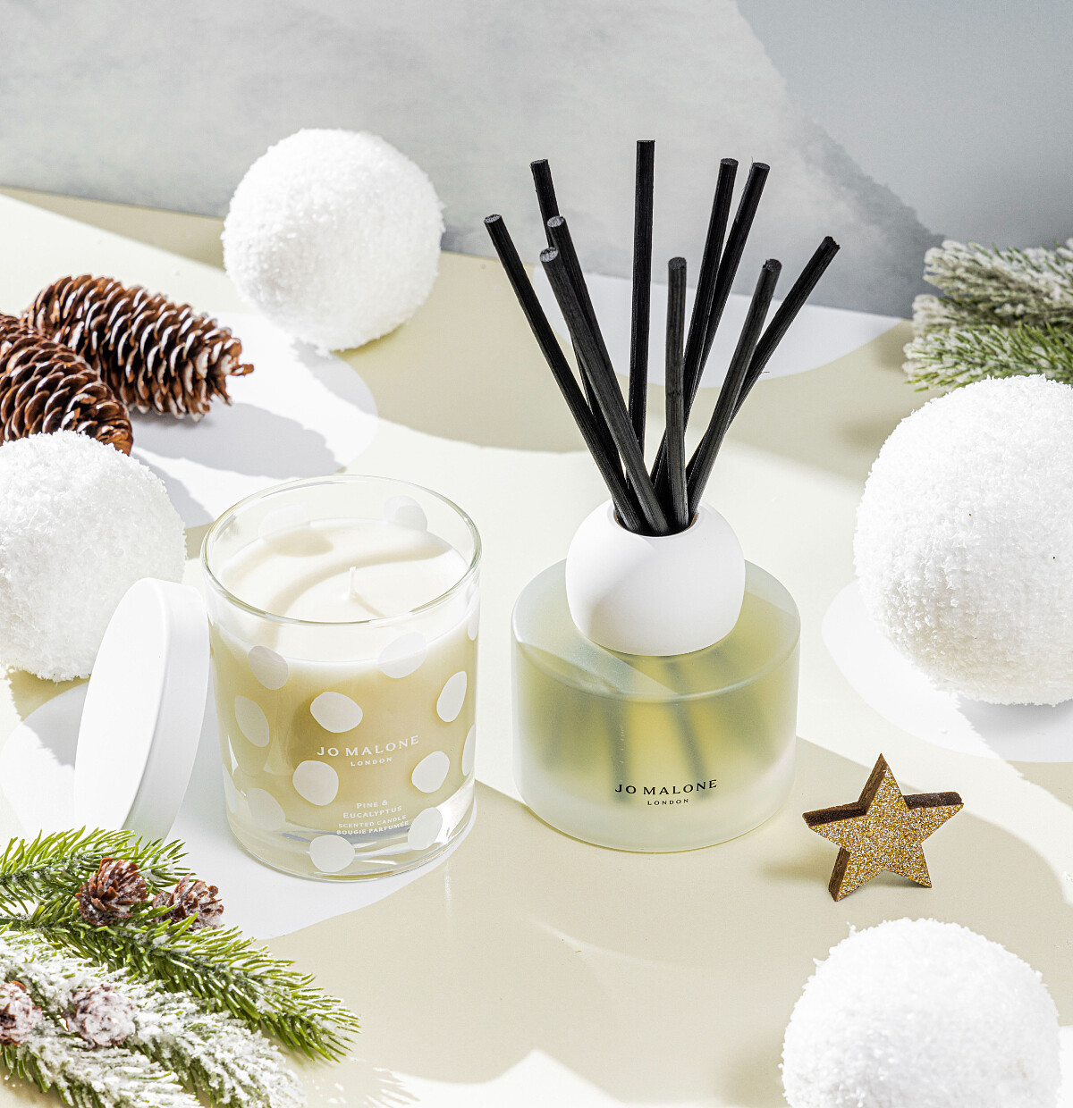 松木與桉樹香氛工藝蠟燭 200G NT$ 2,800 松木與桉樹香氛工藝擴香165ml NT$4000