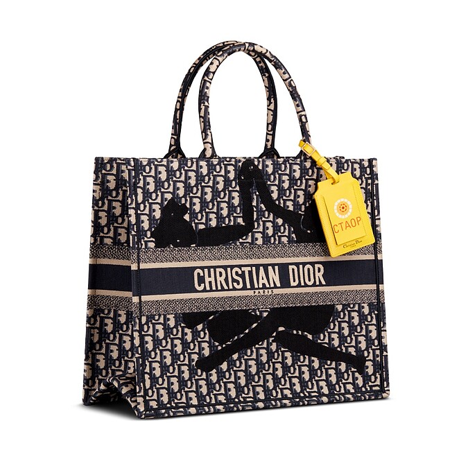 THEBE MAGUGU X CTAOP 藍色 OBLIQUE 緹花 DIOR BOOK TOTE 托特包，NT110,000