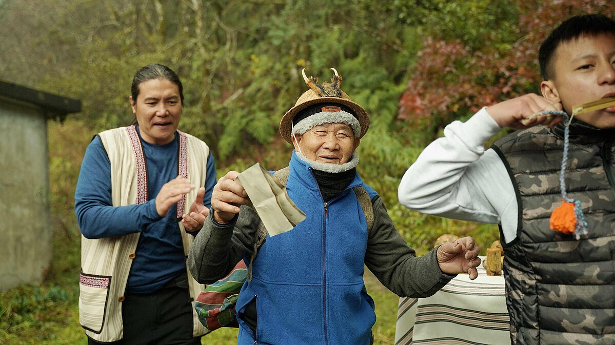 共用阿公輩感溫馨《哈勇家》張祖鈞(右)提名金馬新演員