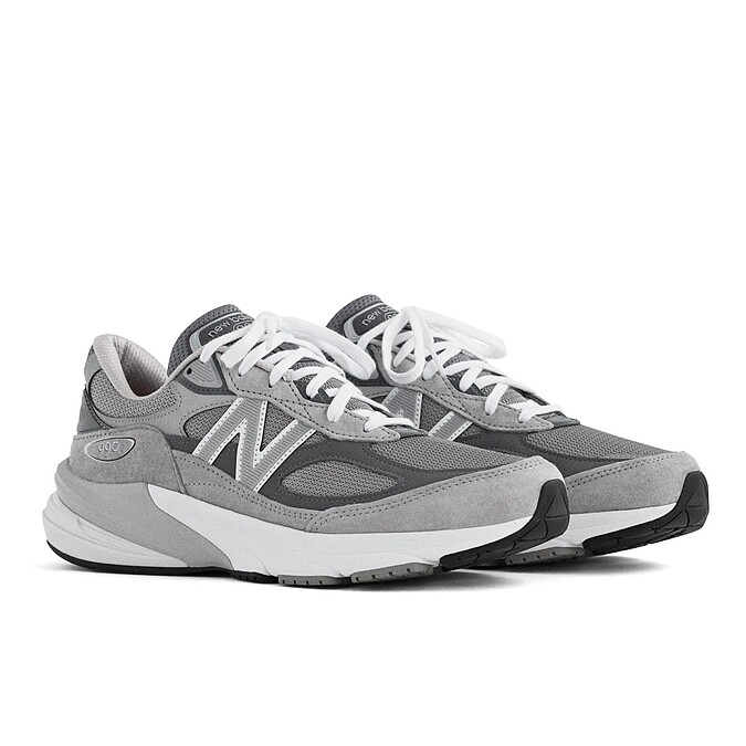 New Balance 灰色 990v6，NT8,680。