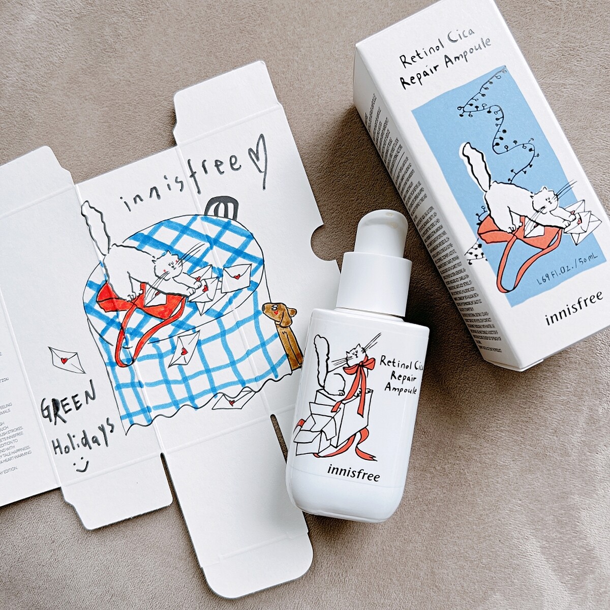 innisfree 2022綠色聖誕限量系列商品內藏著細緻插畫。