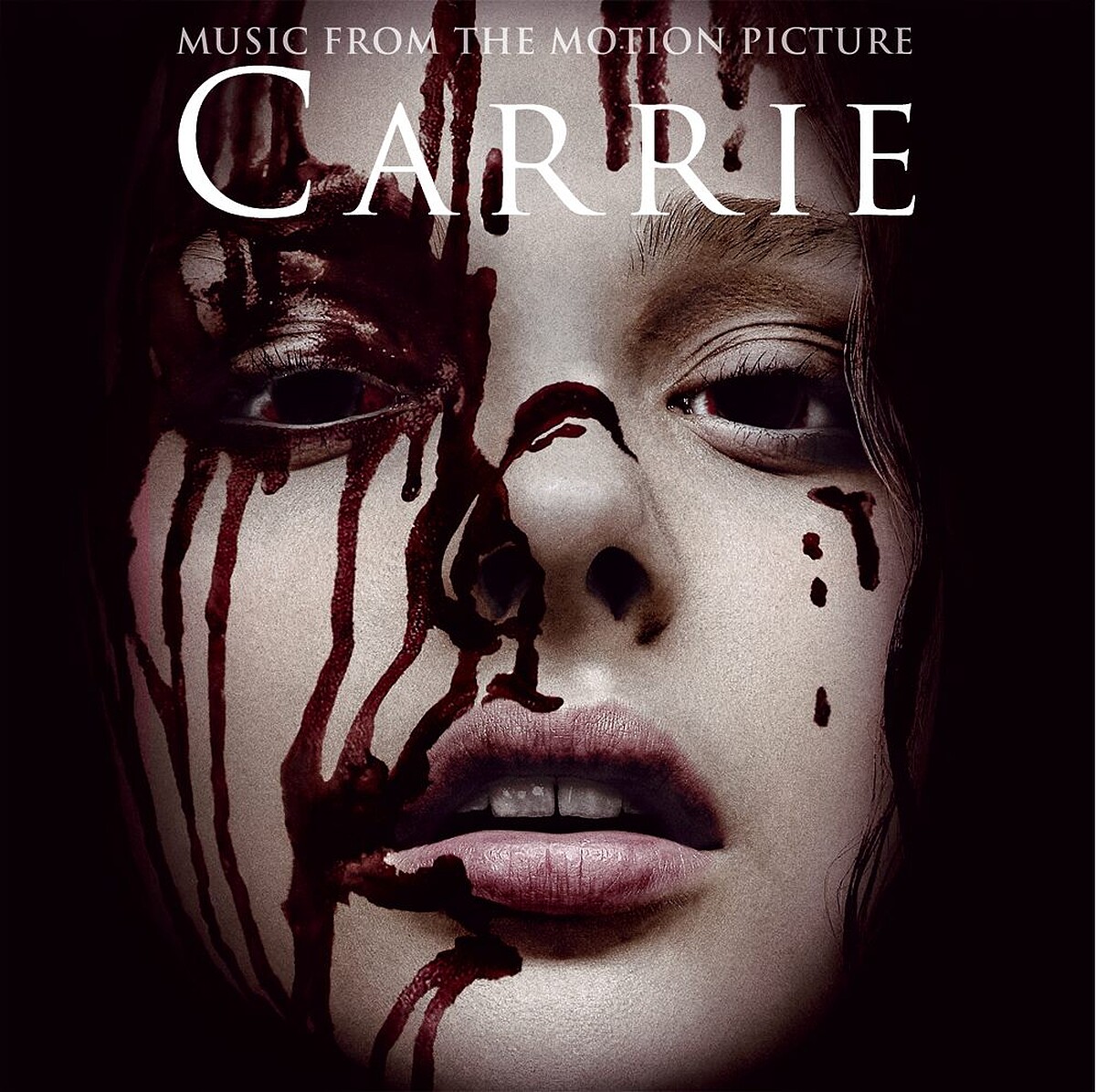 電影《魔女嘉莉》2013