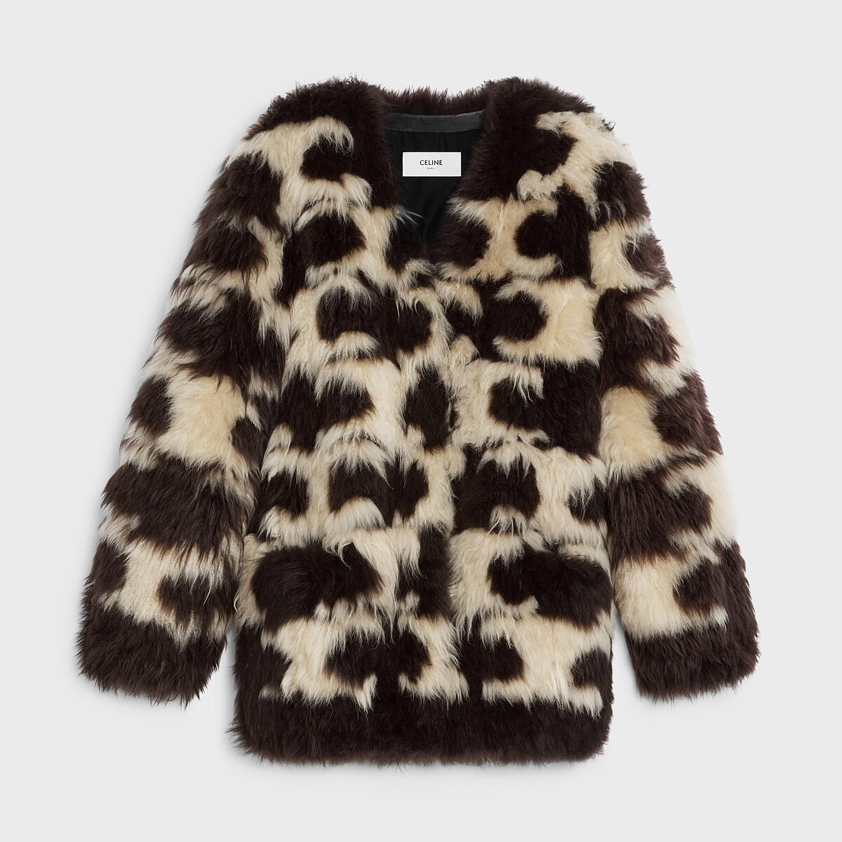 CELINE喀什米爾山羊皮TRIOMPHE毛衣，NTD630,000。