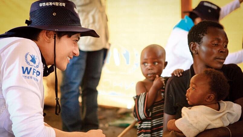 【獨家專訪】公益紳士──張東健走訪剛果,在黑暗大地上發現希望