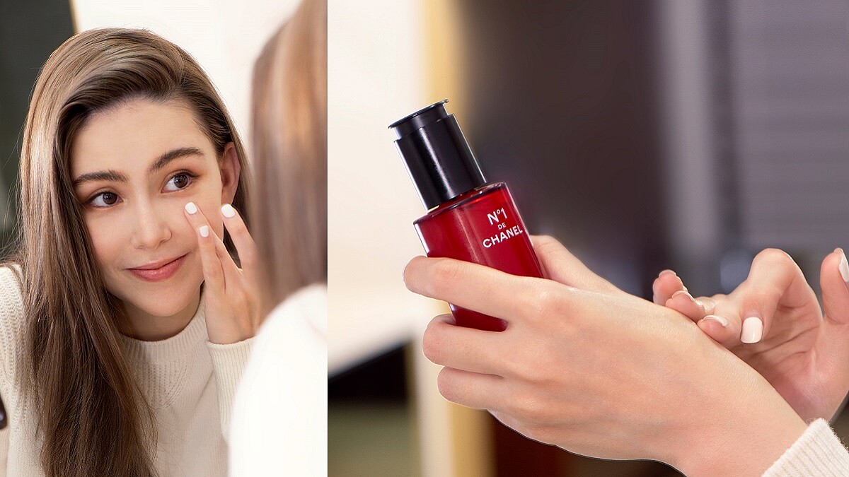 昆凌的美，因紅色山茶花而更加耀眼！一舉一動都迷人的昆凌，天天以香奈兒紅色山茶花保養日常呵護肌膚，再忙，臉龐也煥發自信活力之美