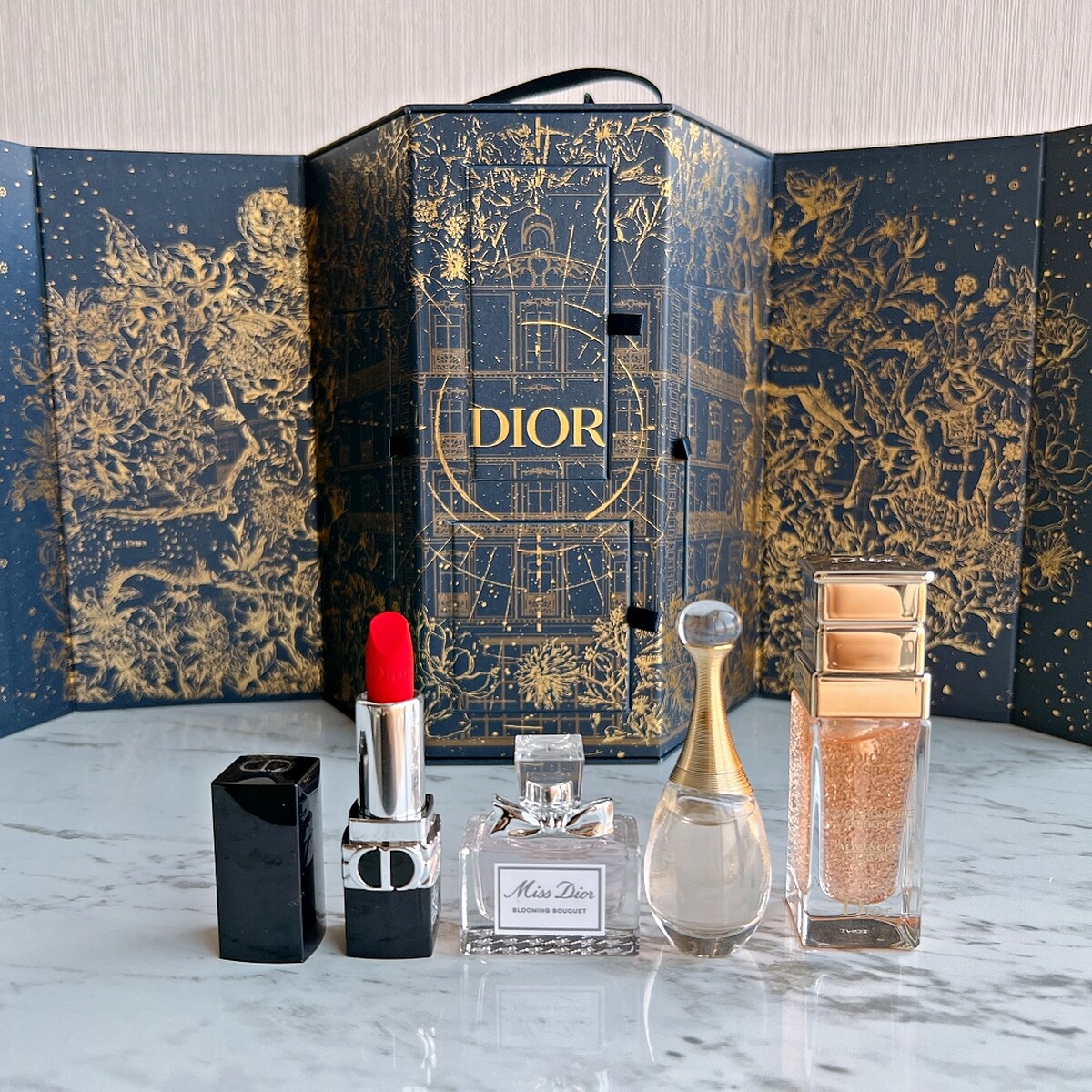 DIOR迪奧經典蒙田精裝禮盒，NT3,800