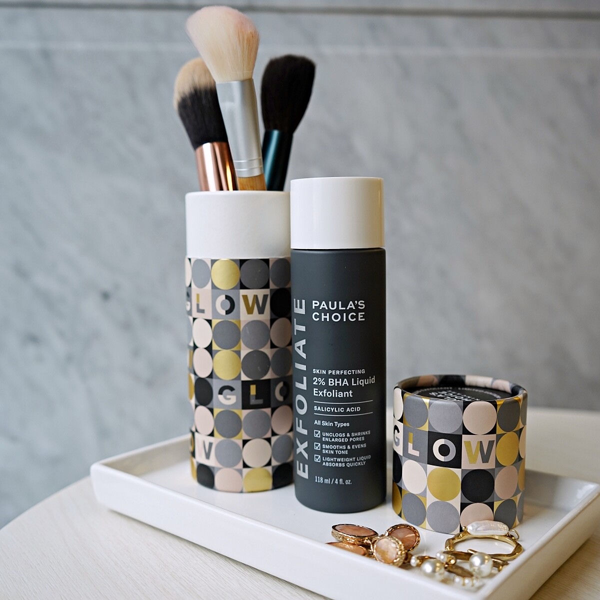 寶拉珍選2%水楊酸精華液節慶限定版禮盒可再利用。