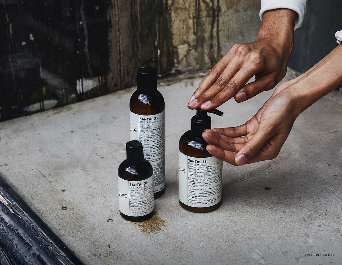 Le Labo 棕瓶系列檀香33形象圖。