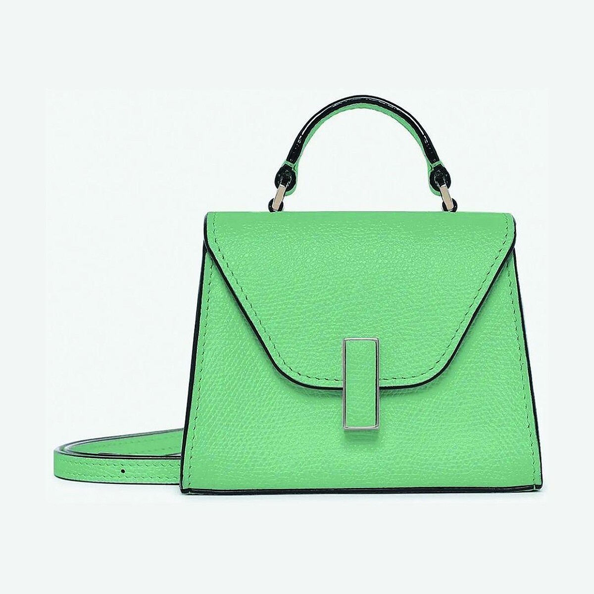 寬扣帶翻蓋大包粉綠色 推薦價NT$28,000