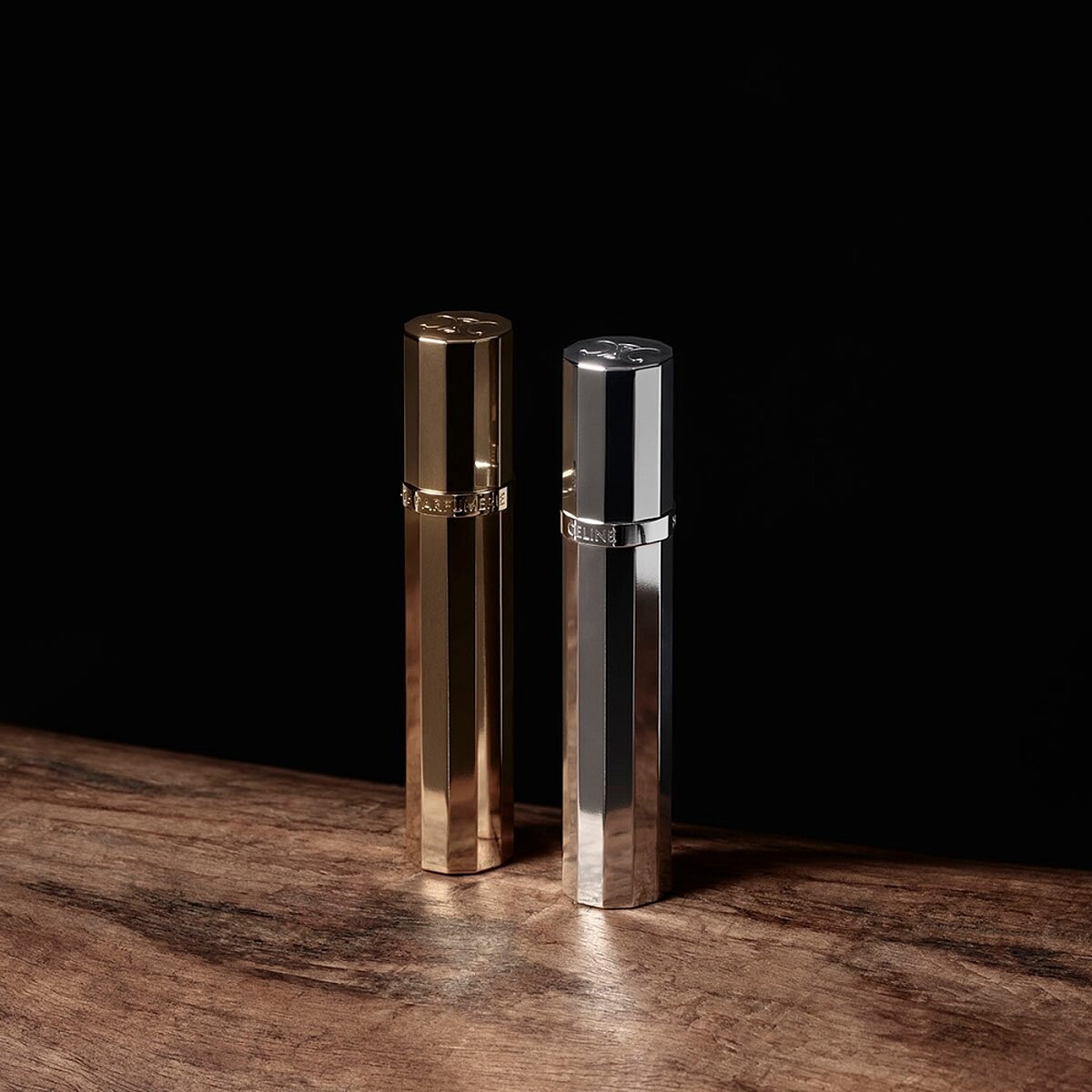 Celine香水旅行瓶。