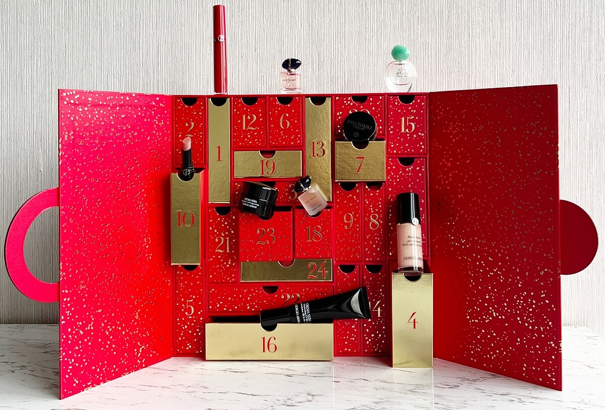 Giorgio Armani 2022亞曼尼限量金燦聖誕倒數月曆，NT13,600