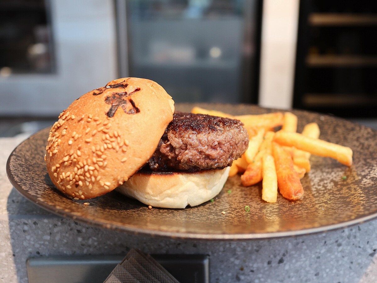 薯條則為牛油炸製。