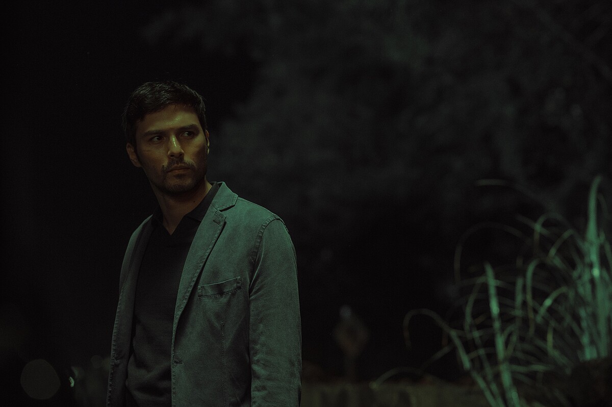 《台灣犯罪故事》單元一〈出軌〉演員：鳳小岳