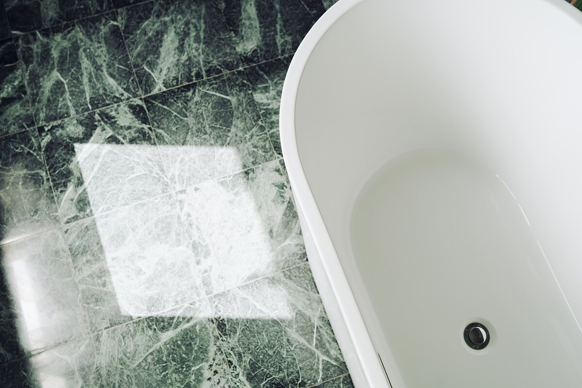 客房大量使用蛇紋石。