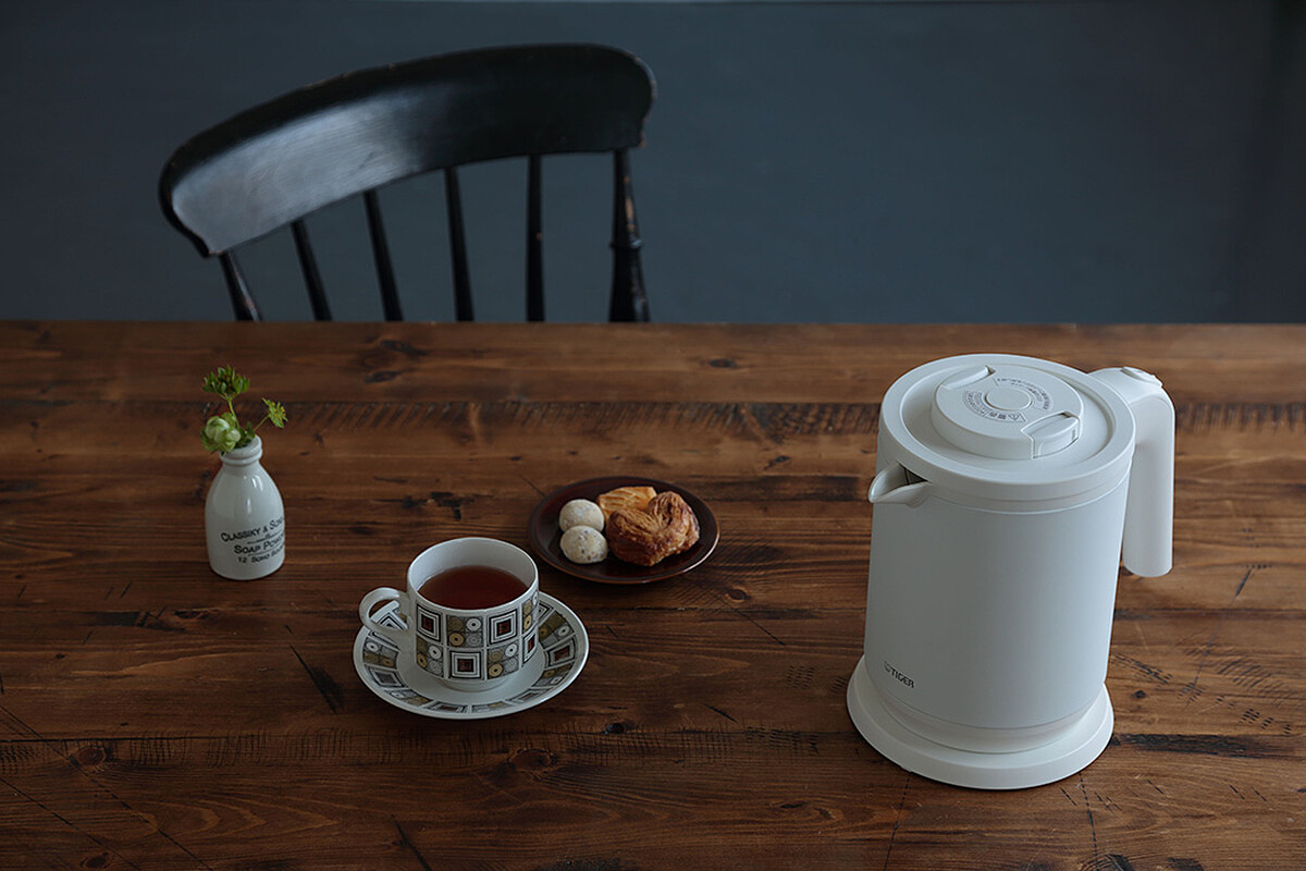 即將上市的電氣快煮壺PCK-G款。