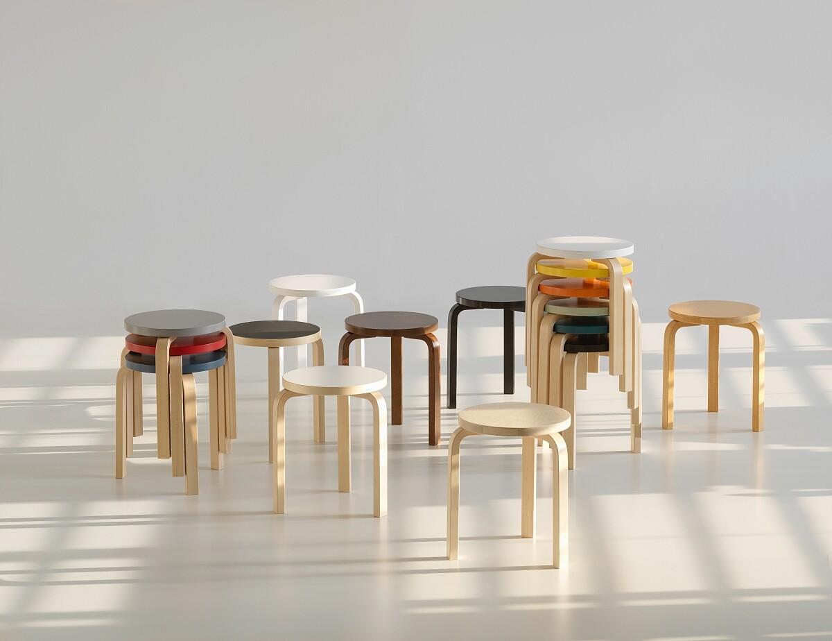 「Stool 60」單椅為最經典商品。