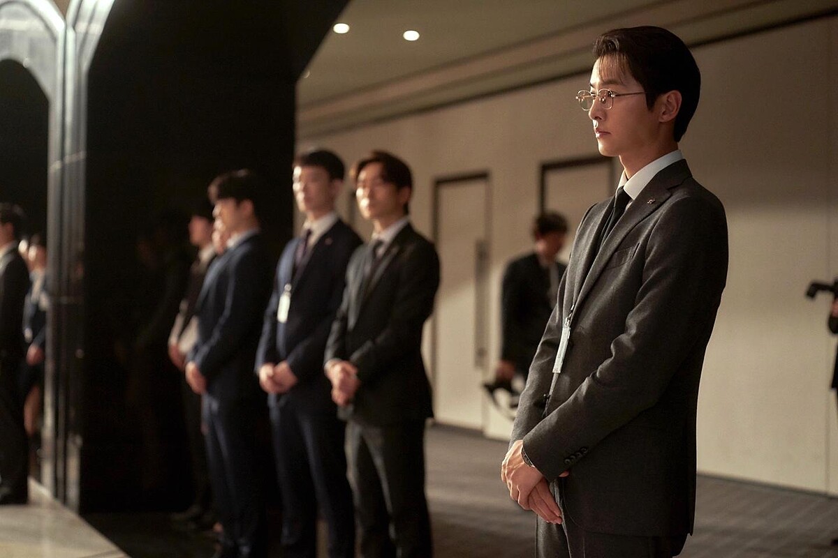 宋仲基 《財閥家的小兒子》一人分飾兩角