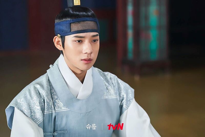 《王后傘下》文相敏爆紅