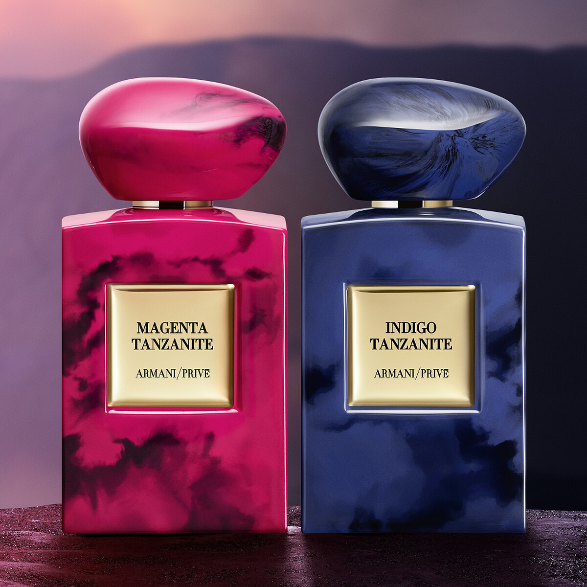 ARMANI/PRIV&Eacute;高級訂製香水寰遊系列洋紅坦桑石、靛藍坦桑石。