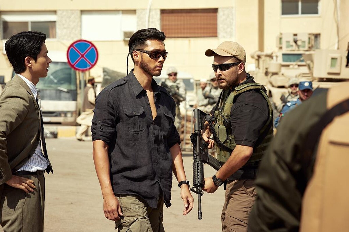 玄彬、黃晸珉《交涉》電影劇照