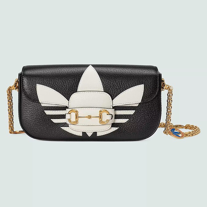 adidas x Gucci聯名系列Horsebit小型黑色肩背包，$112,300