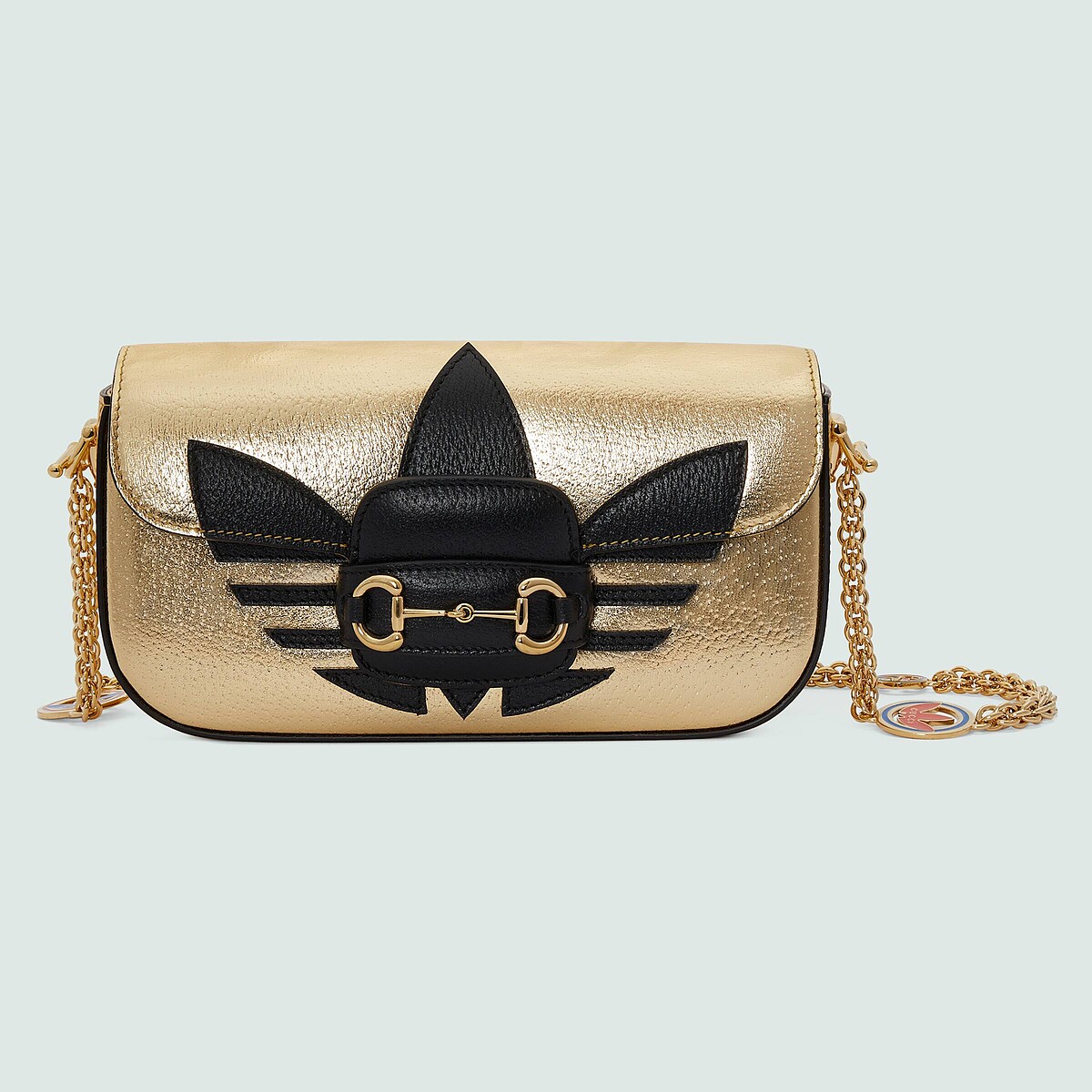 adidas x Gucci聯名系列Horsebit小型金色肩背包，$119,300