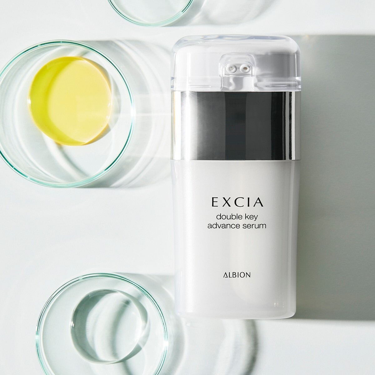 ALBION妃思雅美肌之源超酵能雙精萃情境照。