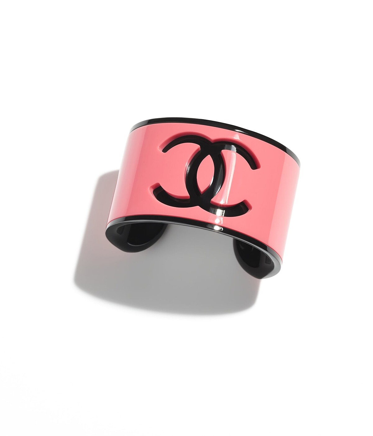 香奈兒高級樹脂雙C Logo寬版手環，NT 27,700