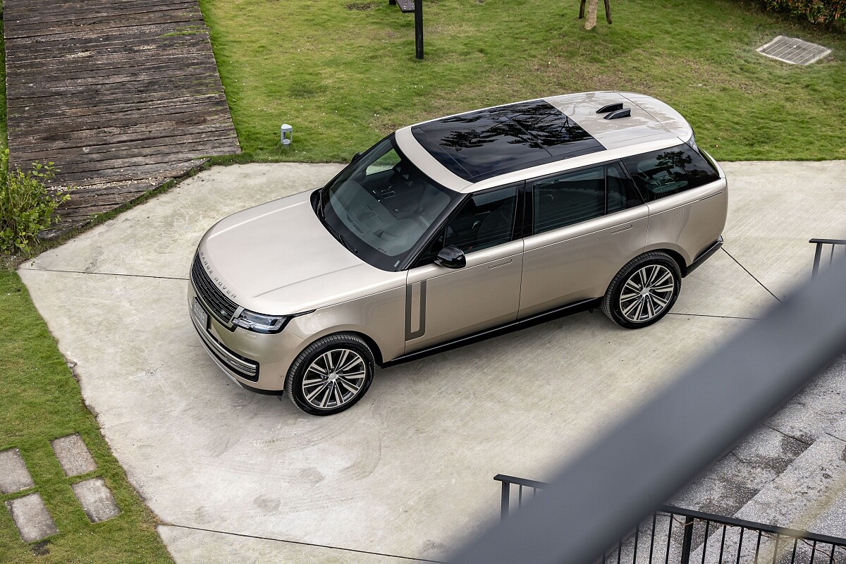 「The New Range Rover」一口氣推出五款車型。
