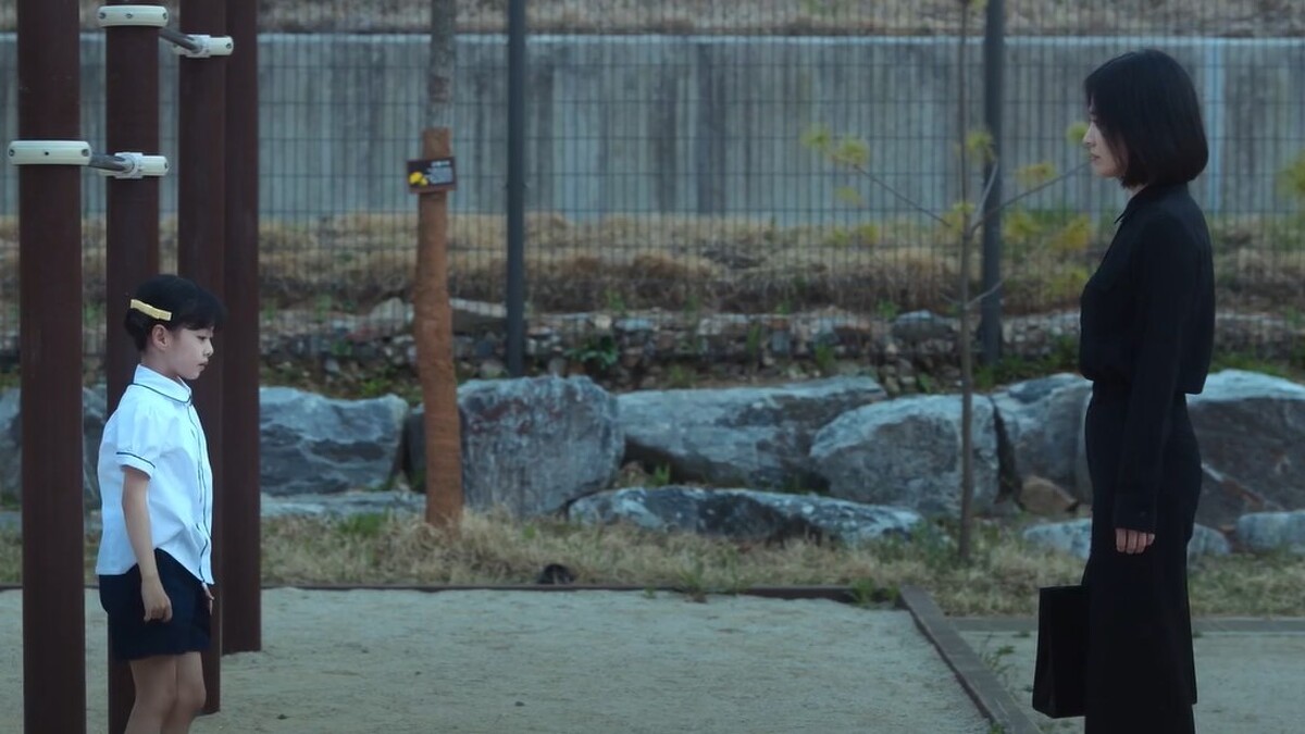 《黑暗榮耀》宋慧喬第一時間就抓到關鍵棋子，林智妍的軟肋