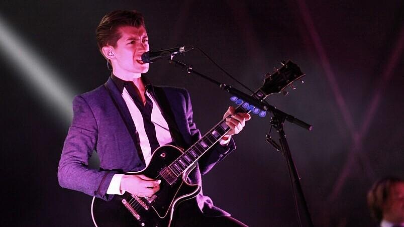 【名人穿搭】音樂人都愛SAINT LAURENT 型塑搖滾巨星的永恆經典