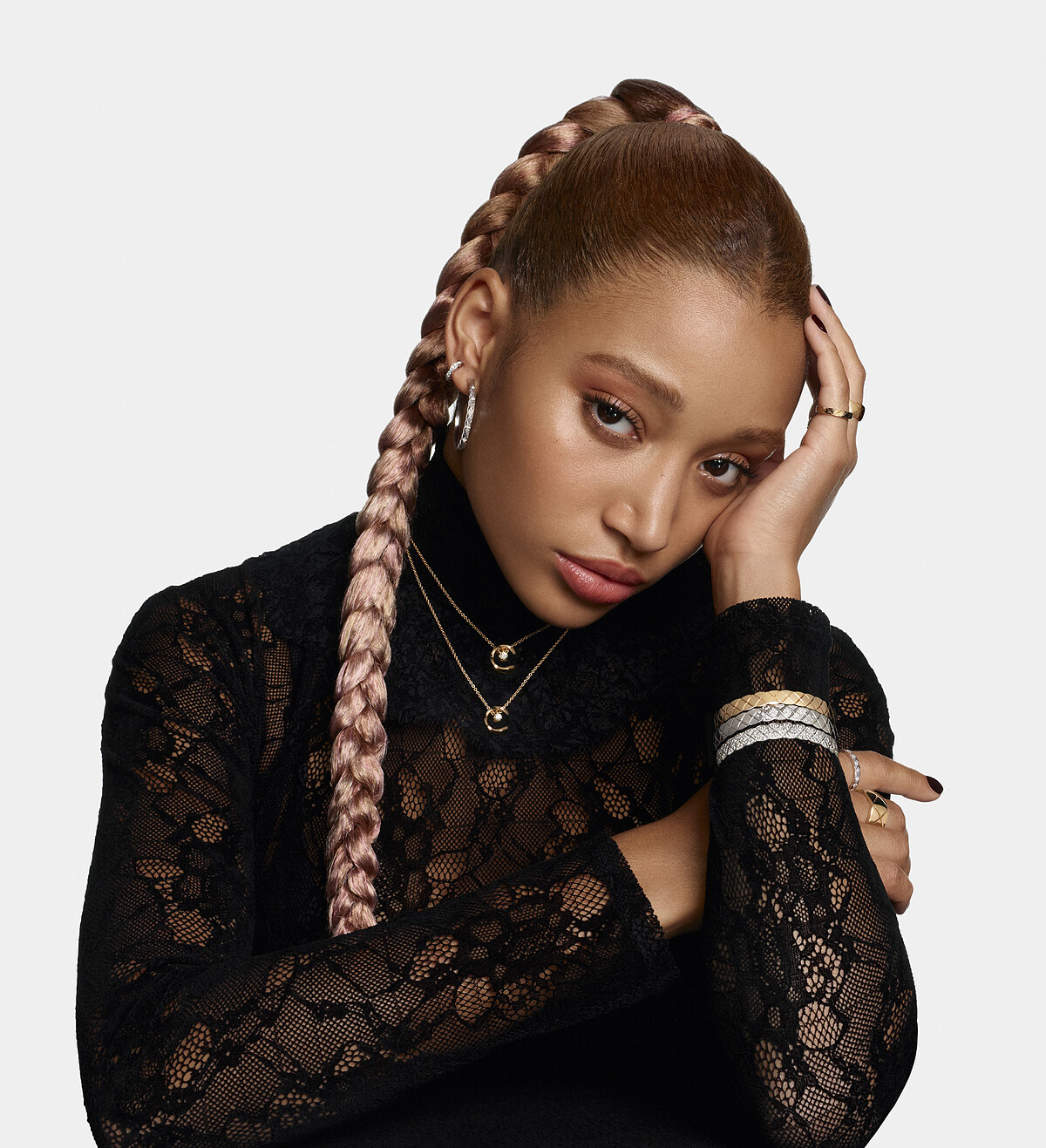 演員阿曼德拉&middot;斯坦伯格將演繹2023年全新COCO CRUSH形象廣告