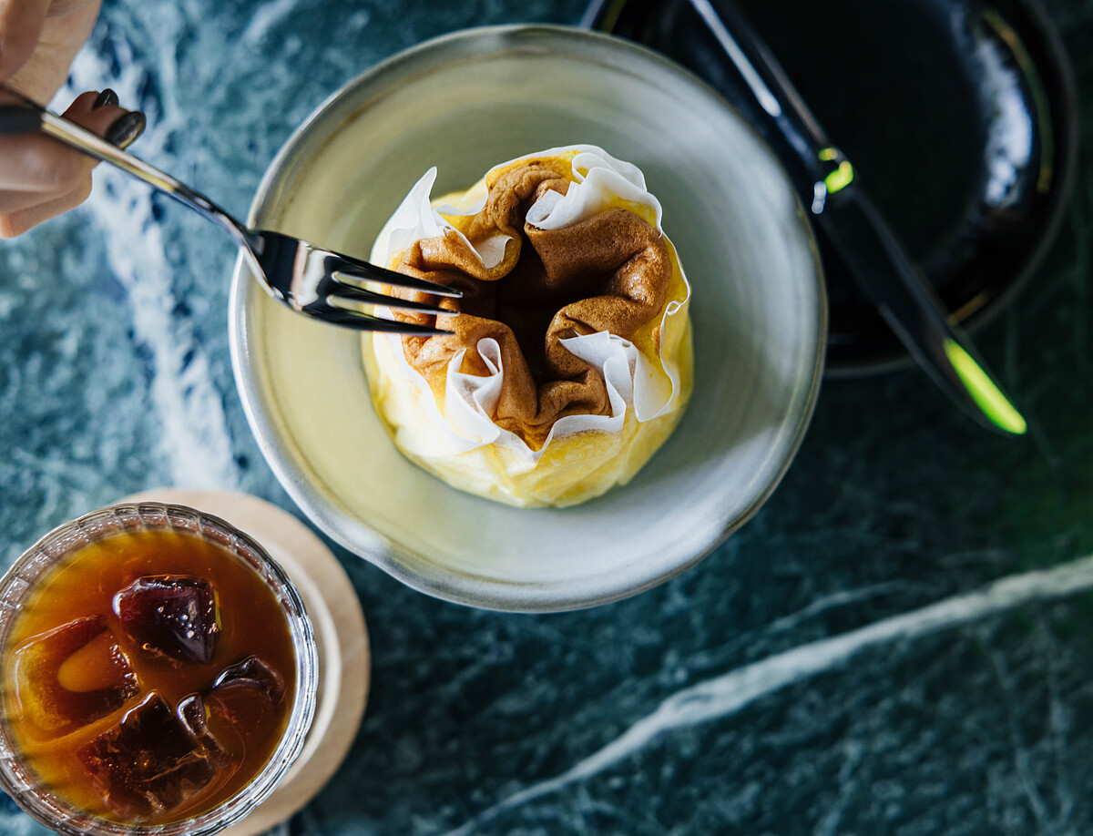 《天空興波》全新咖啡調酒系列：「晨霧」