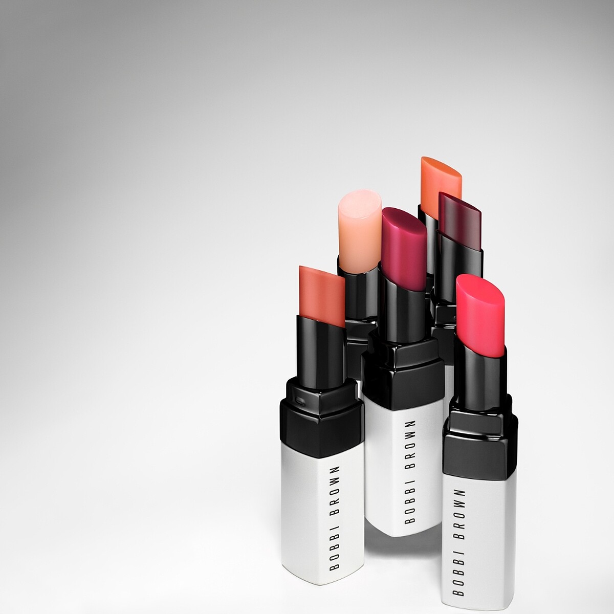 Bobbi Brown晶鑽桂馥潤色護唇膏2.3g，NT1,300