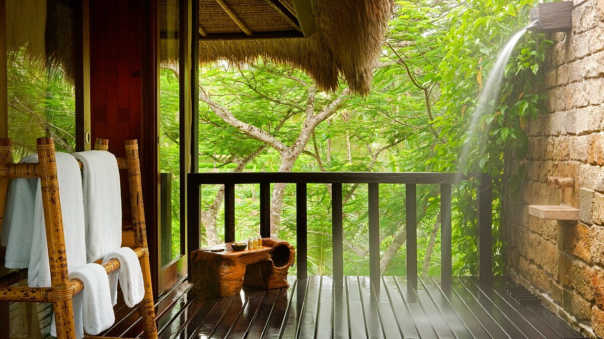 半露天淋浴空間