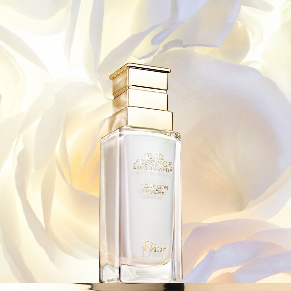 DIOR迪奧精萃再生光燦淨白修護乳50ml，NT13,000