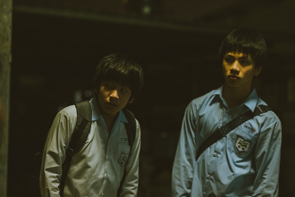 曾華暄(左)、范睿修