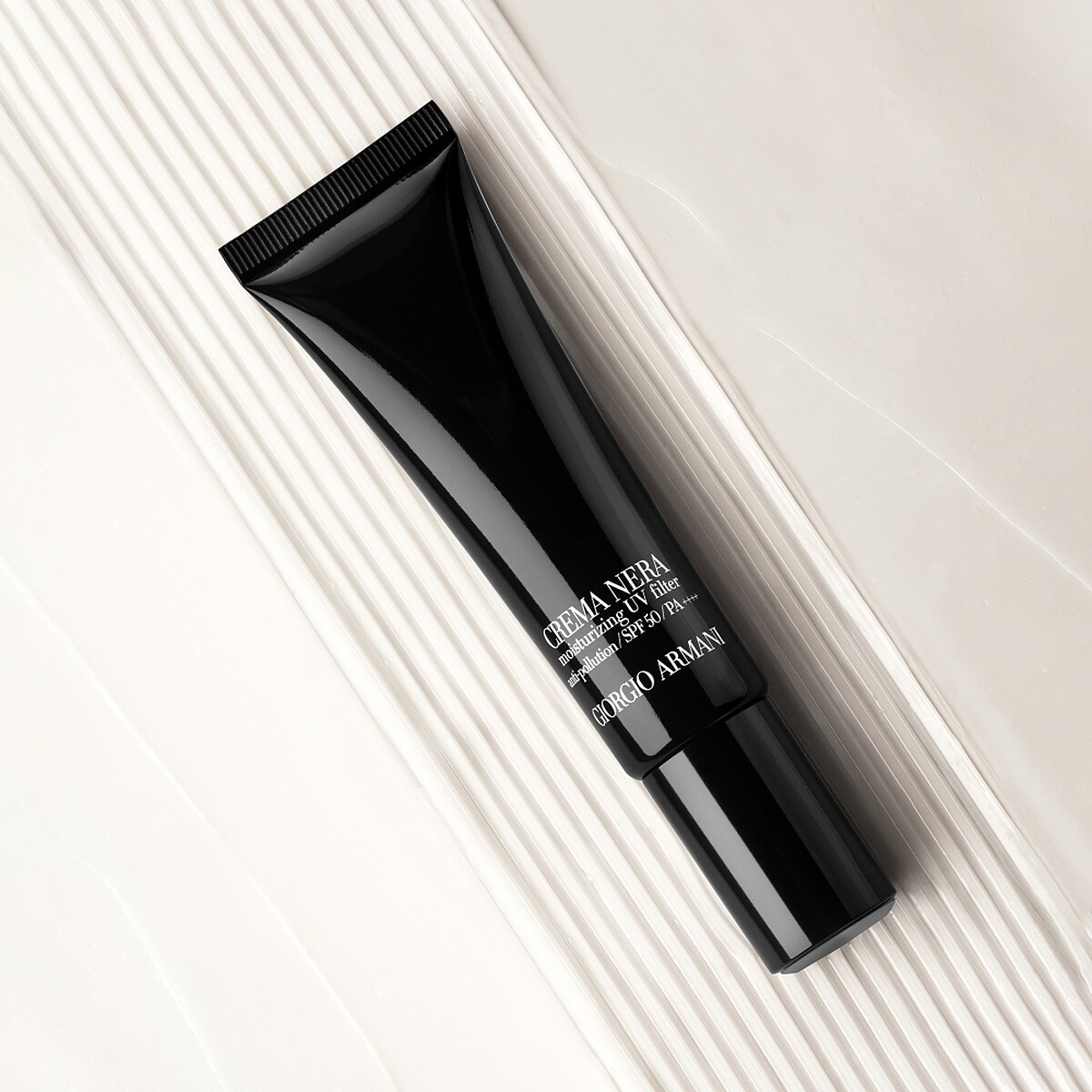 Giorgio Armani黑曜岩新生奇蹟防曬精華 30ml，NT4,250